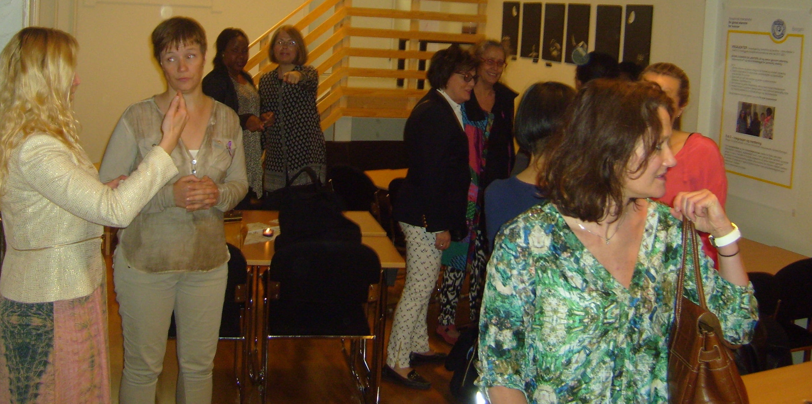 Praten gikk livlig mellom deltakerne.