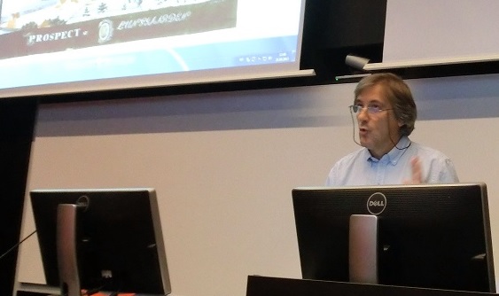 Lokalhistoriker Jo Gjerstad fortalte om kongsgården Alrekstad / Årstad, innlemmet i Bergen kommune  i 1915